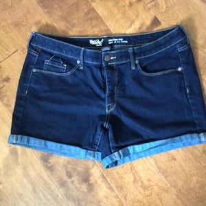 Mossimo mid-rise midi shorts